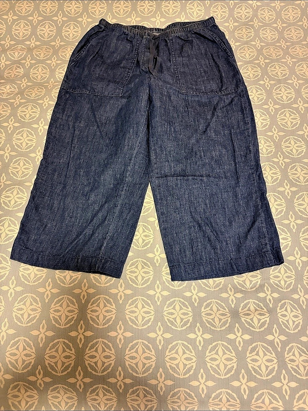 L.L.Bean Classic Fit Petite Chambray Wide Leg Pull On Cropped Pants XS